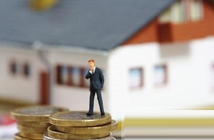 資金壓力持續增加 上市房企上半年“失血”1208億元