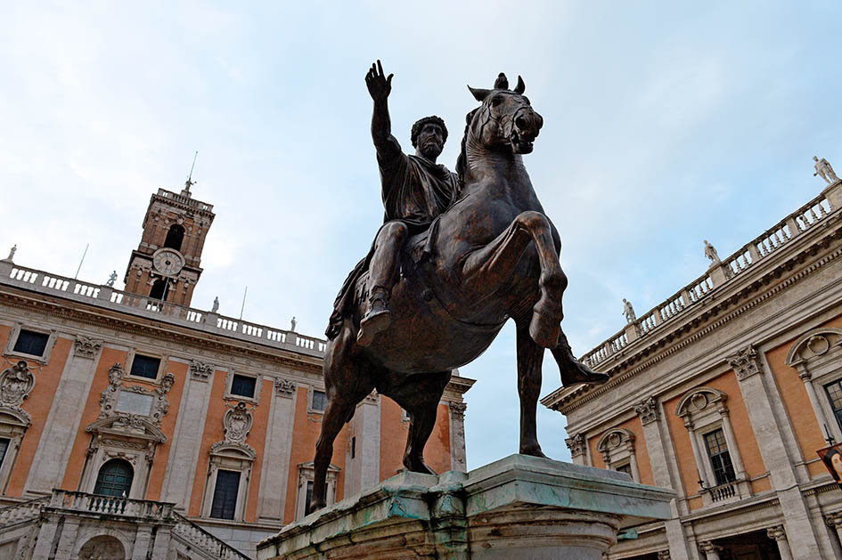 文藝與時尚中的馬