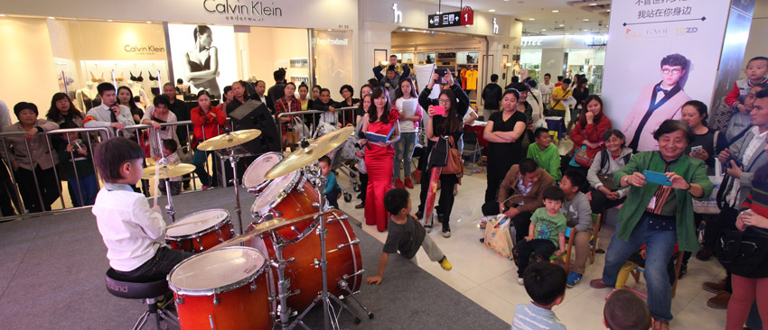 新華房產泛社區大型公益活動