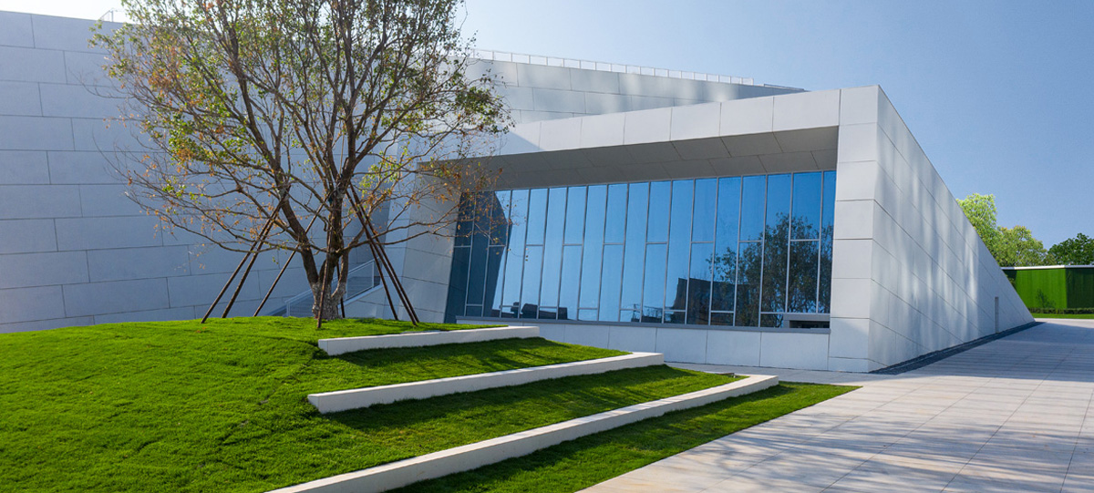 CBD將老的建筑利用，新的建筑營造并存，增加城市活力