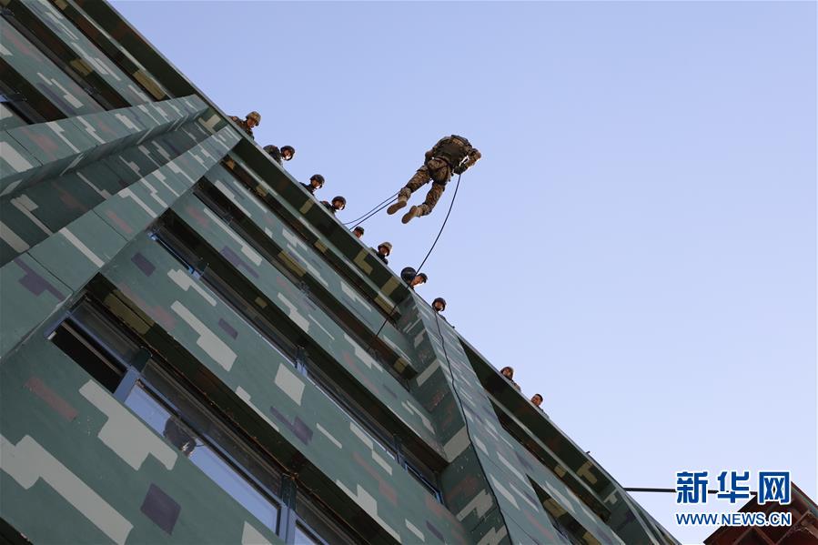 （軍事）（3）中吉&ldquo;合作-2019&rdquo;聯(lián)合反恐演練開展聯(lián)合訓練