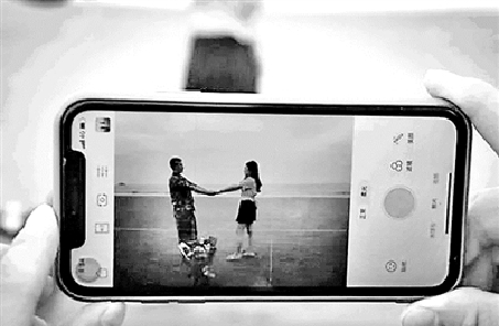 愛(ài)，是一個(gè)個(gè)無(wú)可替代日子的積累&mdash;&mdash;軍戀不易，唯你美好