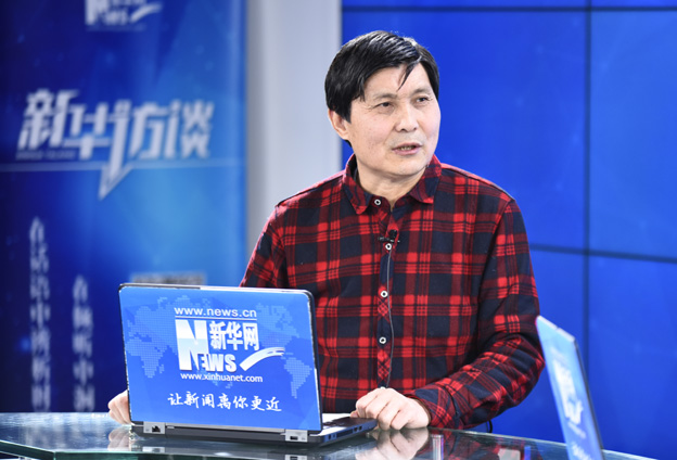 《凈潔乾坤》整個畫面以雪景為背景，表現(xiàn)的是東北大興安嶺那一帶的民族風(fēng)情。這個畫的境界是指洗刷污濁，洗刷人間那些烏煙瘴氣的丑惡東西，意義深刻。