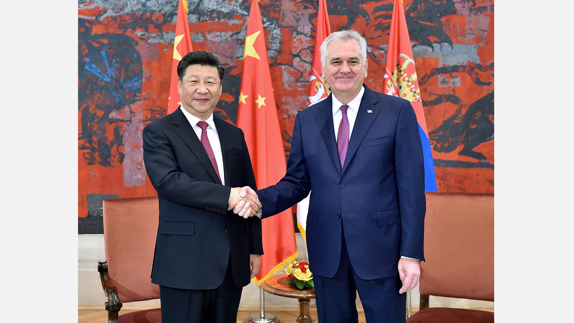 習近平同塞爾維亞總統尼科利奇舉行會談