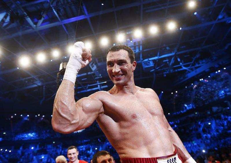 一周體育最酷時(shí)刻：&ldquo;事故現(xiàn)場(chǎng)&rdquo;&ldquo;皇帝稱臣&rdquo;