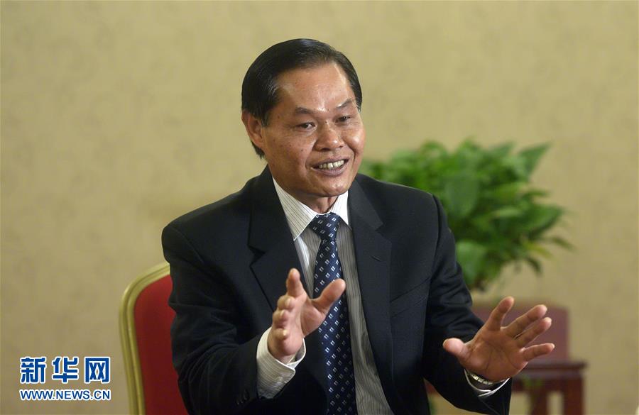 （圖文互動(dòng)）（5）中國(guó)發(fā)展進(jìn)入新時(shí)代&mdash;&mdash;9名外籍語言專家眼中的十九大報(bào)告