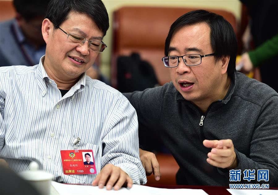 （兩會&middot;履職記&middot;會內會外）（1）&ldquo;70后&rdquo;院士潘建偉委員的&ldquo;大小&rdquo;提案