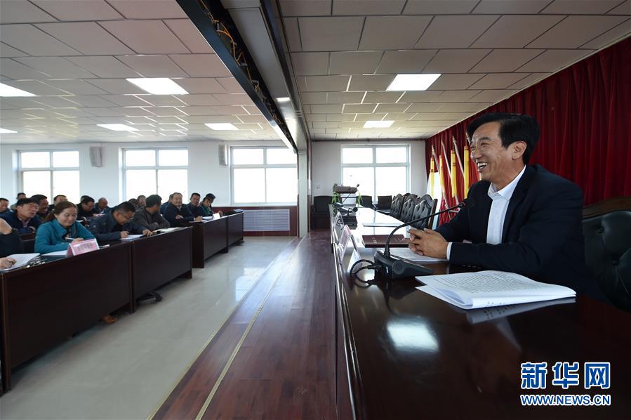 （十九大代表在基層&middot;圖文互動）（1）朱玉國：打贏脫貧攻堅戰的責任　一刻不能忘 