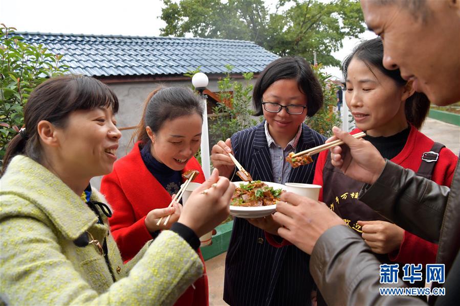 (新時(shí)代新氣象新作為·圖文互動(dòng))(6)向著小康沖刺——江西脫貧攻堅(jiān)“百日行動(dòng)”掃描