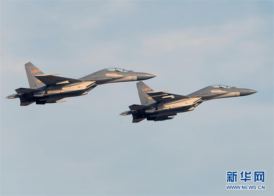 (新華全媒頭條·圖文互動)(8)備戰(zhàn)踏上新起點,練兵展現新氣象——2018中國軍隊新年開訓全景大掃描