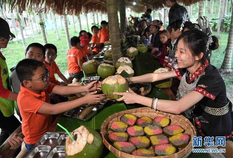 （社會）（4）海南貧困黎鄉&mdash;&mdash;小妹村：旅游扶貧將綠水青山打造成金山銀山