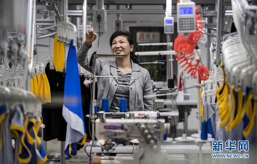 （新華全媒頭條&middot;兩會精神看落實&middot;圖文互動）（5）適應發(fā)展新方位 奮進決勝長征路