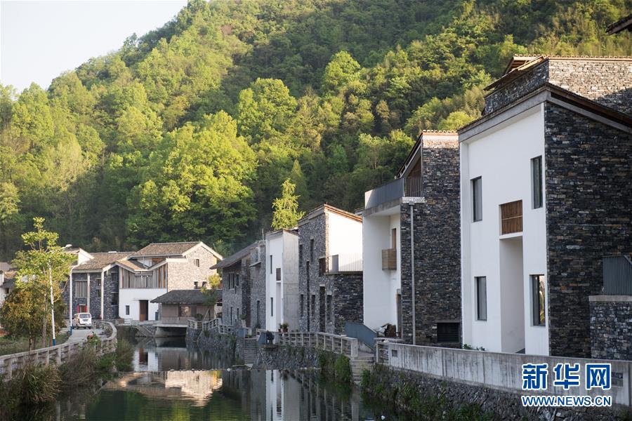 （新華全媒頭條&middot;圖文互動）（2）希望灑在金色田野&mdash;&mdash;寫在鄉村振興戰略實施一周年之際