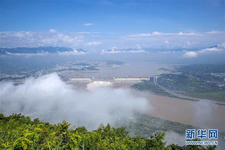 （百城百縣百企調研行&middot;圖文互動）（2）建設長江綠色走廊再譜新章&mdash;&mdash;長江三峽集團發展紀實