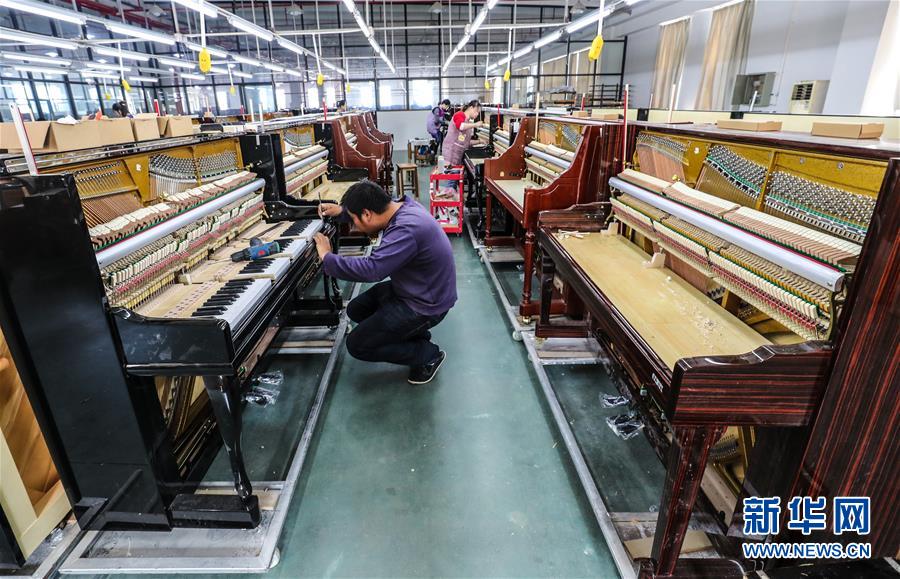 （在習近平新時代中國特色社會主義思想指引下&middot;慶祝改革開放40周年&middot;協調發展）（新華全媒頭條&middot;圖文互動）（6）協調發展：奏響全面建成小康社會交響曲