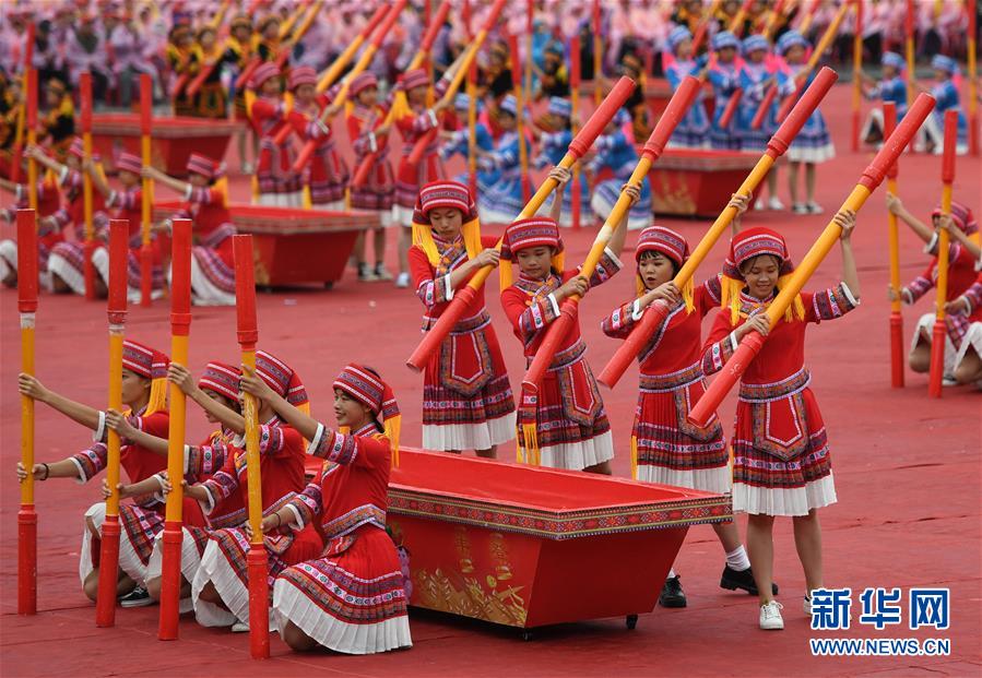 （輝煌60年&middot;壯美新廣西&middot;圖文互動）（7）和睦相處一家親 攜手并進謀發(fā)展&mdash;&mdash;廣西民族團結(jié)發(fā)展觀察