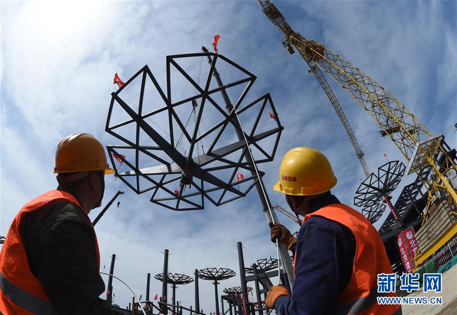 (新華全媒頭條·圖文互動)(2)領航!向著高質量發展堅定前行——以習近平同志為核心的黨中央引領中國經濟發展述評