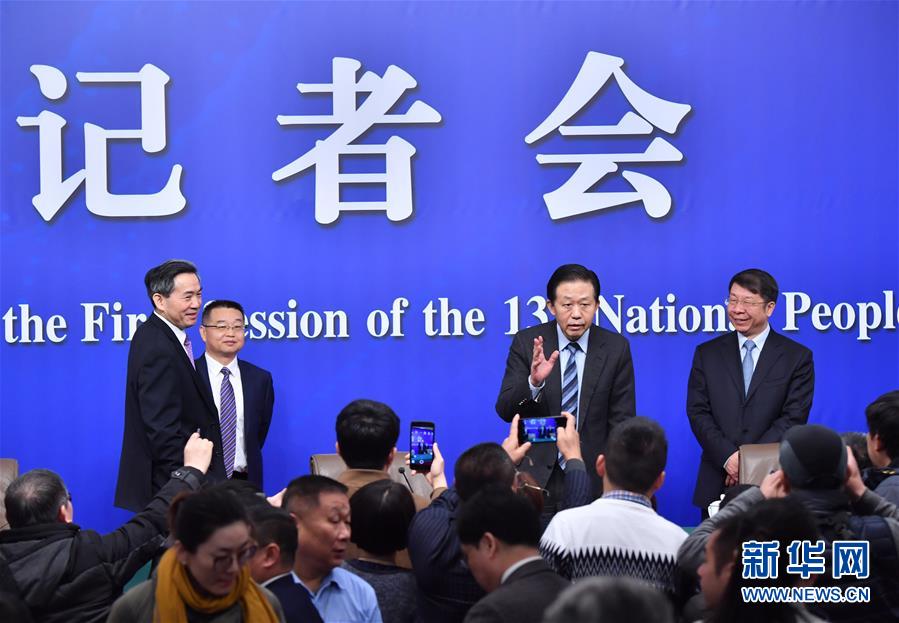 （兩會(huì)&middot;XHDW）（3）財(cái)政部部長肖捷等就&ldquo;財(cái)稅改革和財(cái)政工作&rdquo;答記者問