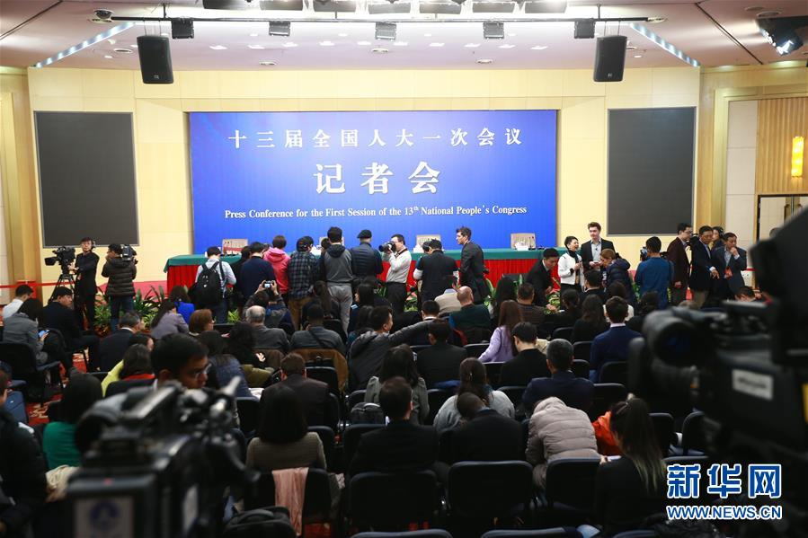 （兩會&middot;新華網）（1）外交部部長王毅答記者問