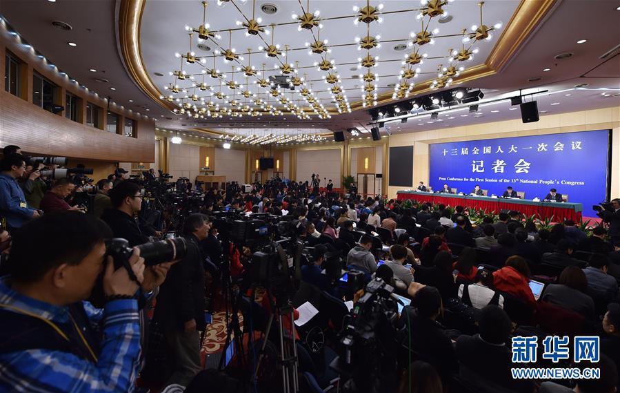 （兩會&middot;XHDW）（2）科技部部長萬鋼等就&ldquo;加快建設創(chuàng)新型國家&rdquo;答記者問