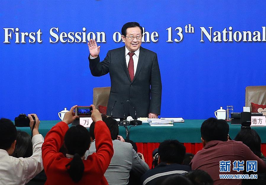 （兩會(huì)&middot;XHDW）（4）科技部部長(zhǎng)萬(wàn)鋼等就&ldquo;加快建設(shè)創(chuàng)新型國(guó)家&rdquo;答記者問(wèn)