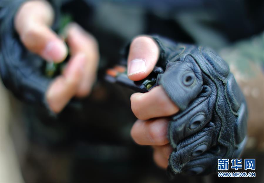 （新春走基層&middot;圖文互動）（2）實戰化的&ldquo;味道&rdquo;&mdash;&mdash;走進武警雪豹突擊隊