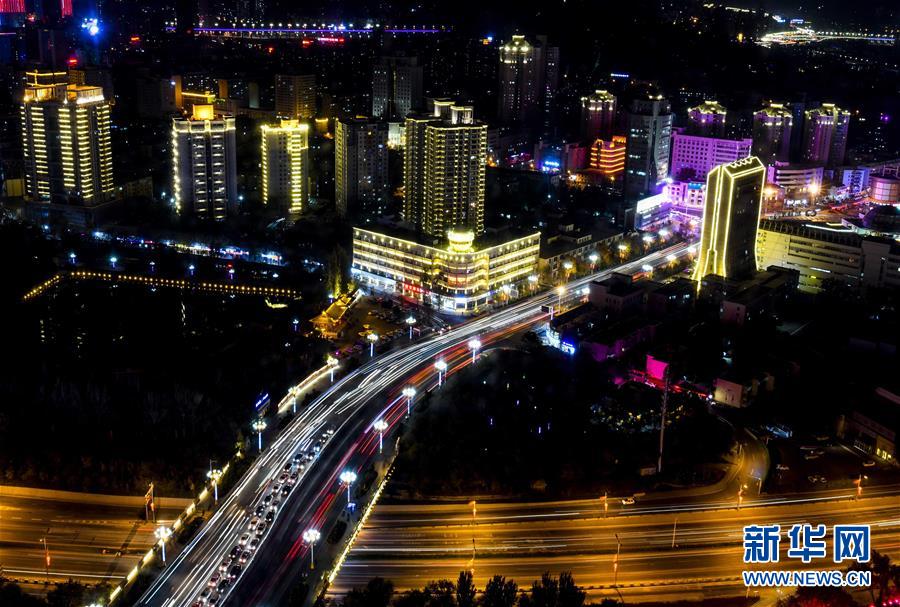 （兩會前夕看落實&middot;圖文互動）（1）牢記囑托增進民族團結 凝心聚力建設美麗新疆&mdash;&mdash;新疆落實習近平總書記全國兩會重要講話精神紀實