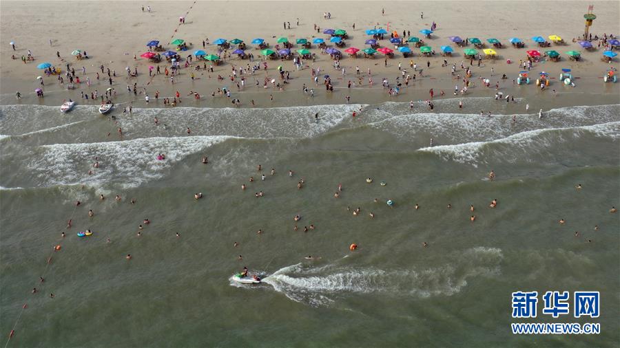 （壯麗70年 奮斗新時(shí)代&mdash;&mdash;推動(dòng)高質(zhì)量發(fā)展調(diào)研行&middot;圖文互動(dòng)）（3）近海能看鯨魚白海豚，廣西這片濱海旅游勝地啥來頭？