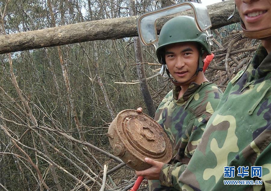 （時代先鋒&middot;圖文互動）（2）新時代最可愛的人&mdash;&mdash;記陸軍某掃雷排爆大隊英雄戰士杜富國