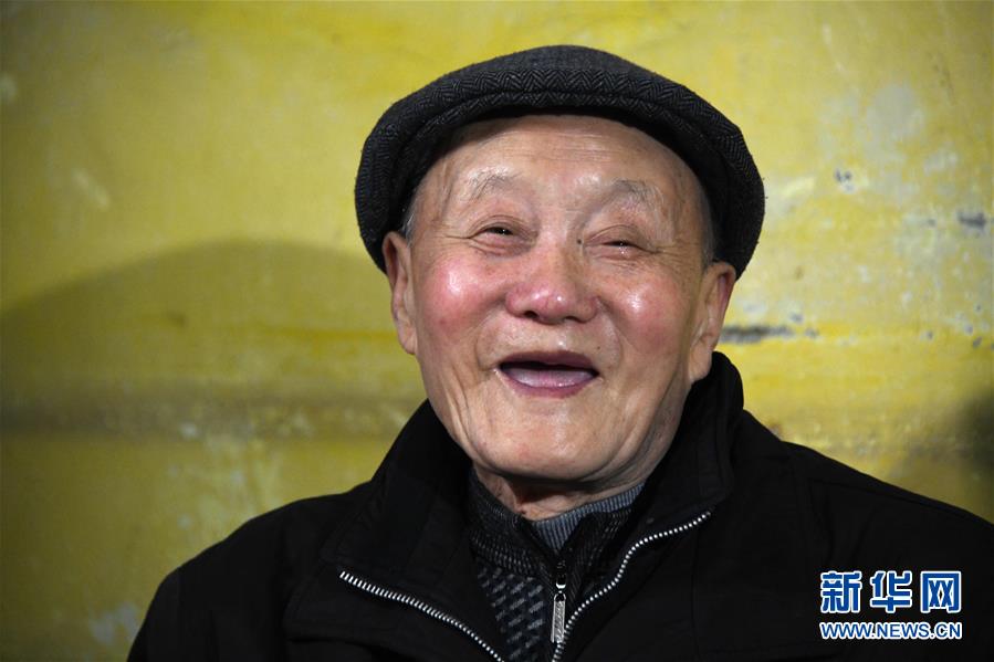 （新華全媒頭條&middot;圖文互動(dòng)）（1）鍛造領(lǐng)航復(fù)興的中流砥柱&mdash;&mdash;寫在&ldquo;不忘初心、牢記使命&rdquo;主題教育即將啟動(dòng)之際