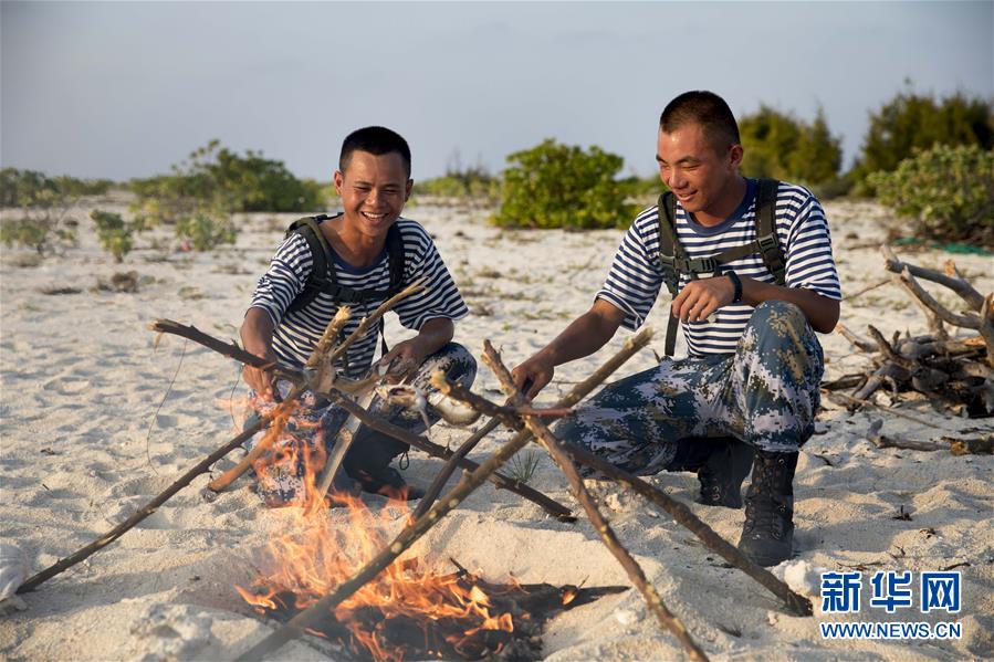 (壯麗70年·奮斗新時代·新華全媒頭條·圖文互動)(10)“你在我的航程上,我在你的視線里”——走進(jìn)海軍西沙中建島官兵的五彩世界