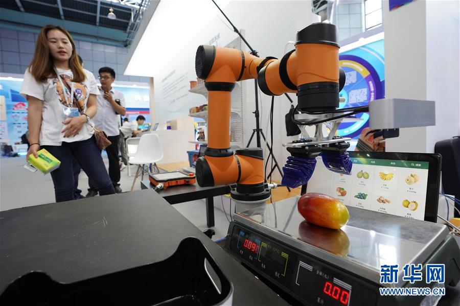 (新華全媒頭條·圖文互動)(9)“創”響中國——2019年全國雙創活動周熱點觀察