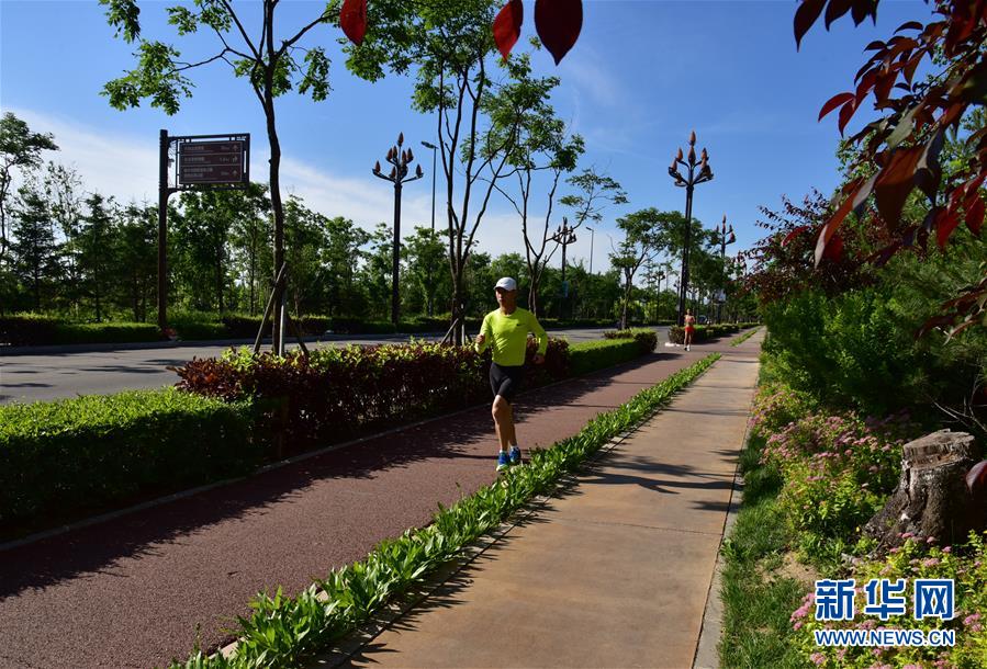 （在習(xí)近平新時(shí)代中國特色社會(huì)主義思想指引下&mdash;&mdash;新時(shí)代新作為新篇章&middot;圖文互動(dòng)）（3）在這里，遇見&ldquo;詩和遠(yuǎn)方&rdquo;&mdash;&mdash;長白山下&ldquo;第一鎮(zhèn)&rdquo;的全域旅游實(shí)踐