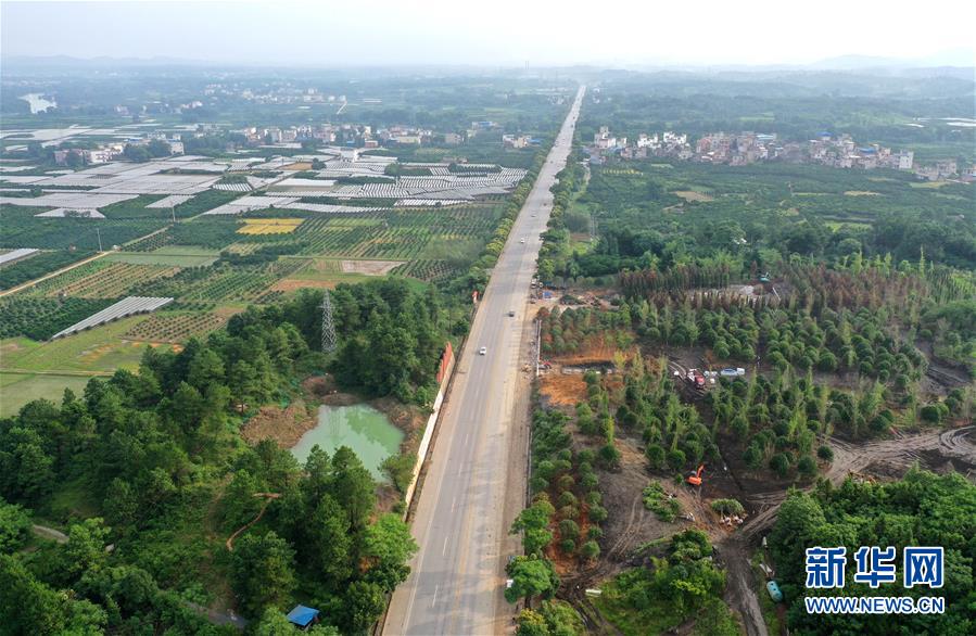 （壯麗70年&middot;奮斗新時代&mdash;&mdash;記者再走長征路&middot;圖文互動）（7）為有犧牲多壯志，敢教日月?lián)Q新天&mdash;&mdash;重返紅軍血戰(zhàn)現(xiàn)場
