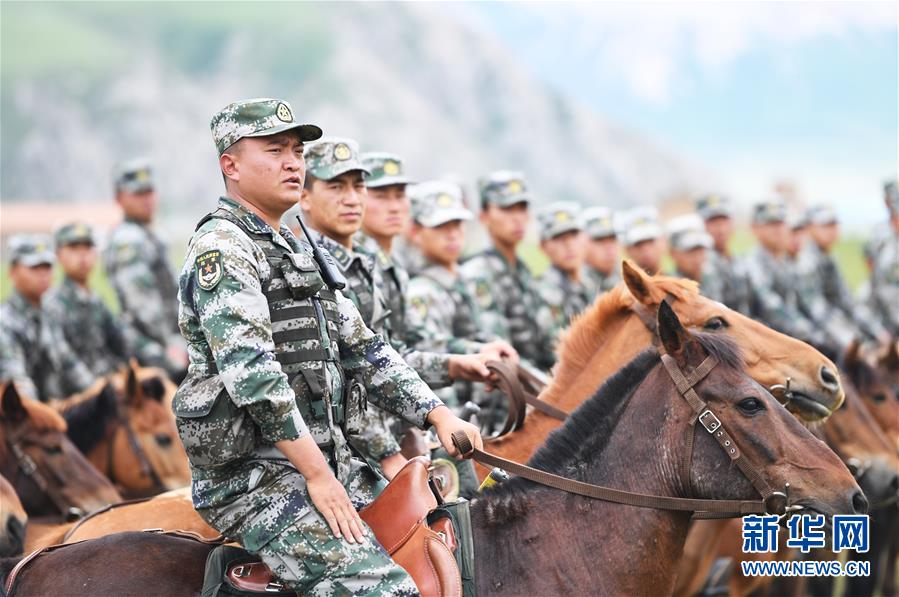 （新華全媒頭條&middot;愛國情 奮斗者&middot;圖文互動）（1）初心不改 紅心向黨&mdash;&mdash;西部戰(zhàn)區(qū)陸軍某旅玉樹獨立騎兵連連長尼都塔生一家四代跟黨走紀實