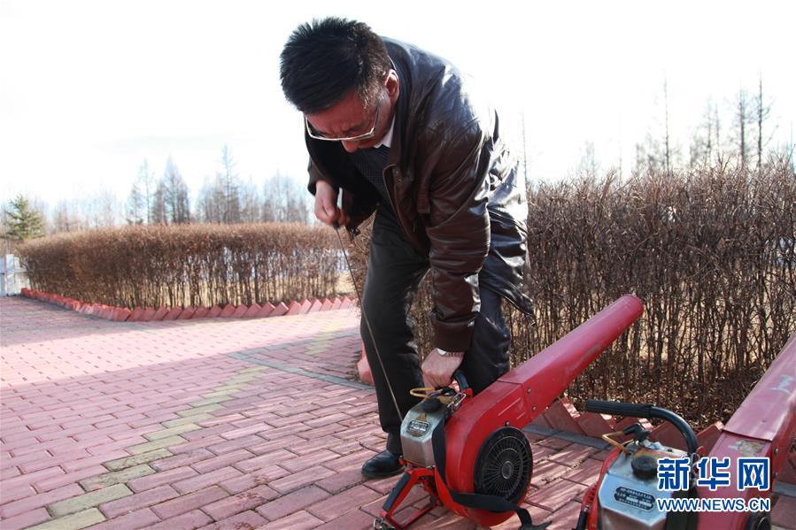 (新華全媒頭條·圖文互動)(5)用生命守護那片綠色——追記內蒙古大興安嶺林區干部于海俊