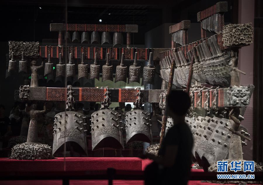 （新華調(diào)查&middot;新中國考古重大發(fā)現(xiàn)&middot;圖文互動(dòng)）（5）&ldquo;音樂寶藏&rdquo;曾侯乙墓：&ldquo;爆款&rdquo;的中華文明悅耳之音 