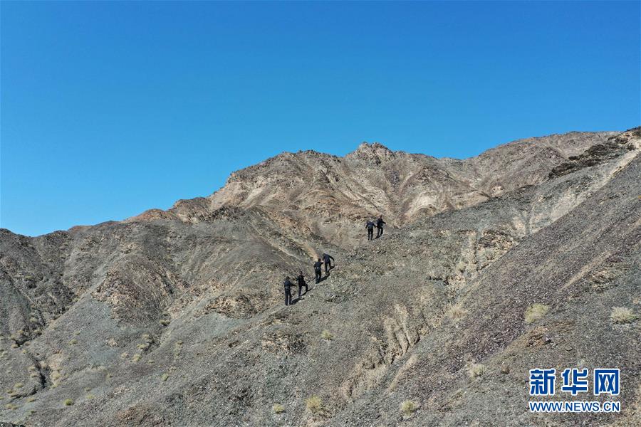 （愛(ài)國(guó)情 奮斗者&middot;圖文互動(dòng)）（9）印刻在戈壁上的名字