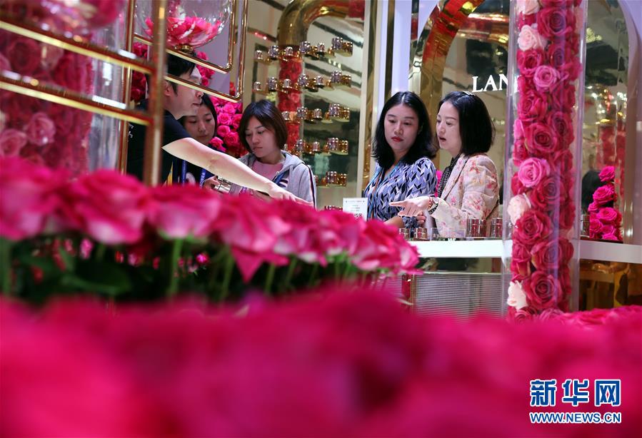 （新華全媒頭條&middot;圖文互動(dòng)）（19）秋天里的樂(lè)章&mdash;&mdash;第二屆中國(guó)國(guó)際進(jìn)口博覽會(huì)巡禮