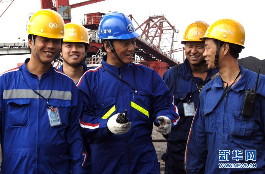 （愛國情 奮斗者&middot;圖文互動）（3）錨定無悔奮進的航向&mdash;&mdash;記港口創(chuàng)新路上的&ldquo;藍領專家&rdquo;孔祥瑞