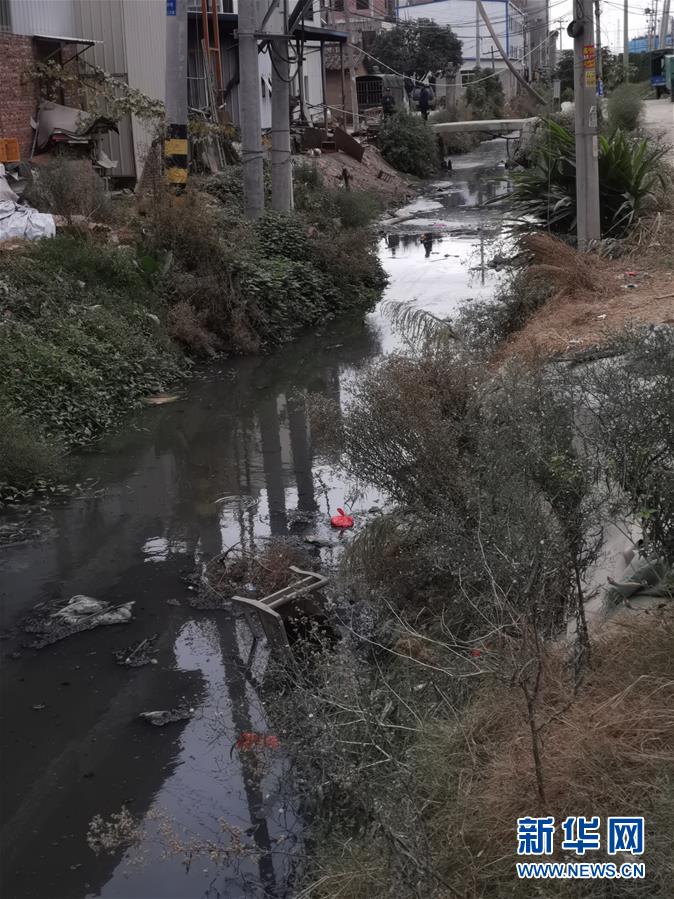 （新華調(diào)查&middot;國(guó)務(wù)院農(nóng)村人居環(huán)境大檢查&middot;圖文互動(dòng)）（4）農(nóng)村生活污水何處去？&mdash;&mdash;農(nóng)村污水治理&ldquo;梗阻&rdquo;現(xiàn)象調(diào)查