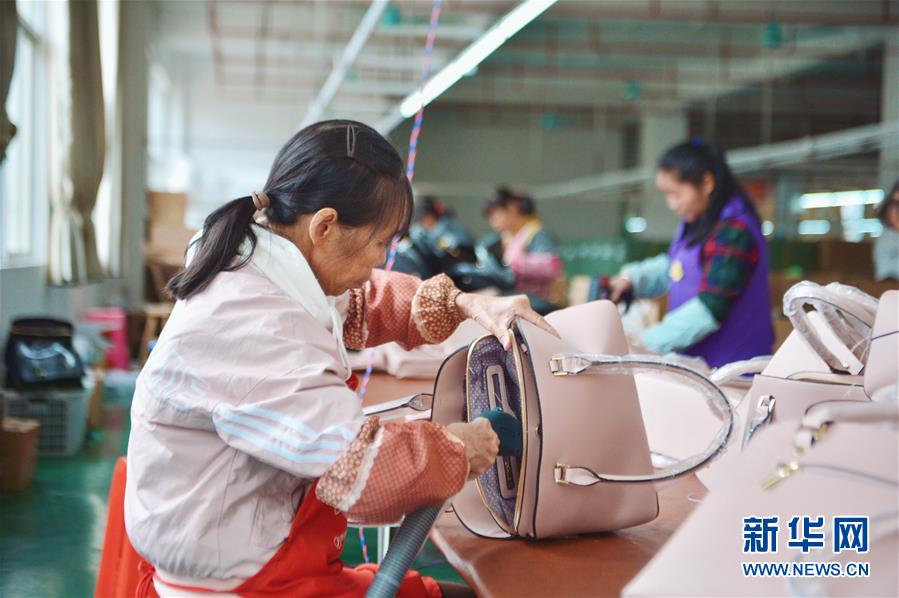 （圖文互動）（3）人回鄉(xiāng)、錢回流、企回遷&mdash;&mdash;一個大石山區(qū)貧困縣的返鄉(xiāng)創(chuàng)業(yè)故事 