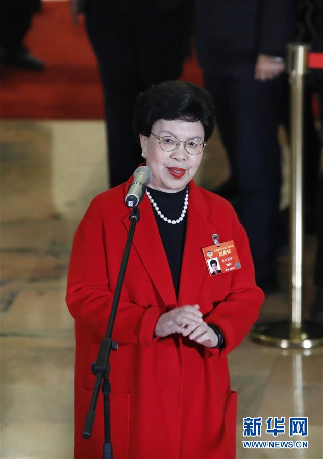 （兩會&middot;面對面）（2）全國政協委員接受采訪