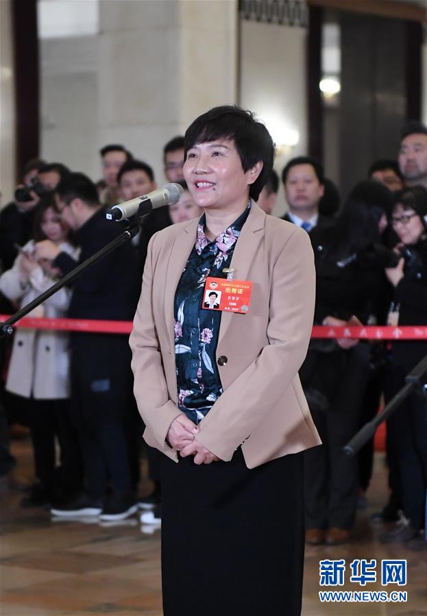 （兩會&middot;面對面）（5）全國政協(xié)委員接受采訪