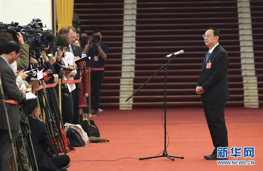 （兩會(huì)&middot;面對(duì)面）（8）采訪部長(zhǎng)