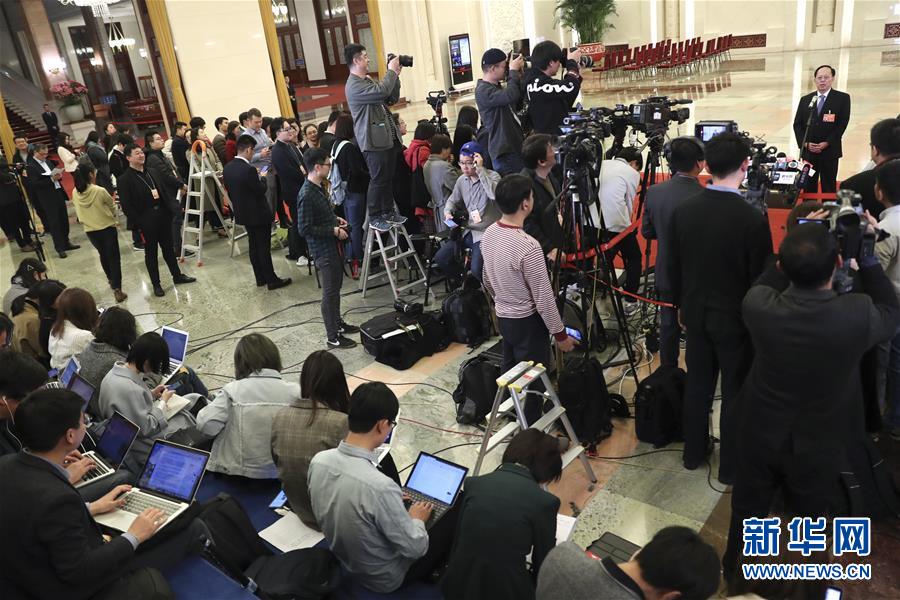 （兩會(huì)&middot;面對(duì)面）（11）采訪部長