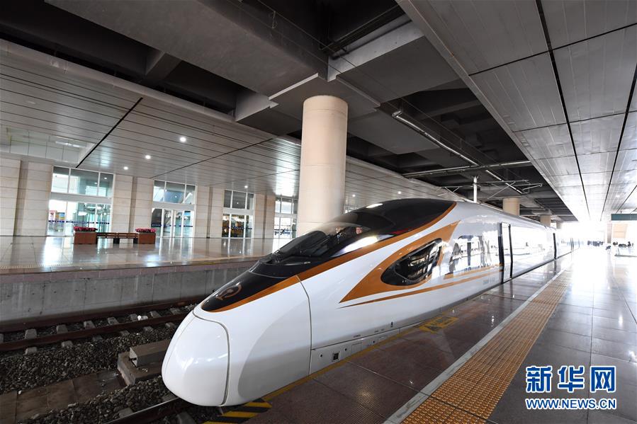 （新華全媒頭條&middot;圖文互動）（3）草原高鐵乘風(fēng)來 北疆唱響新&ldquo;贊歌&rdquo;