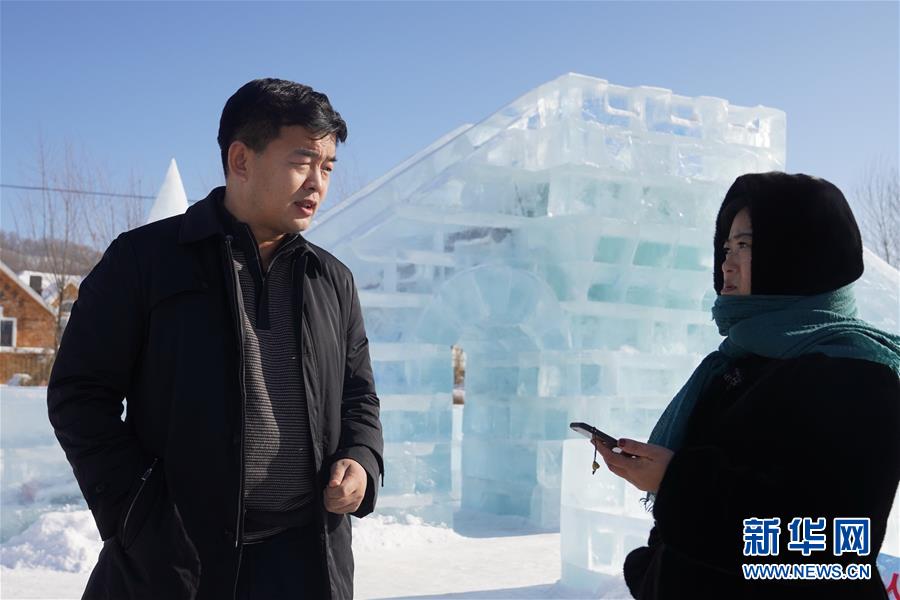 （新春走基層&middot;圖文互動(dòng)）（5）小鎮(zhèn)里的&ldquo;U盤(pán)書(shū)記&rdquo;