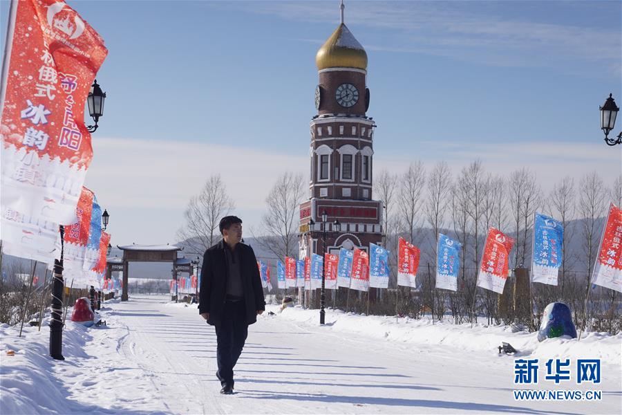 （新春走基層&middot;圖文互動(dòng)）（7）小鎮(zhèn)里的&ldquo;U盤(pán)書(shū)記&rdquo;