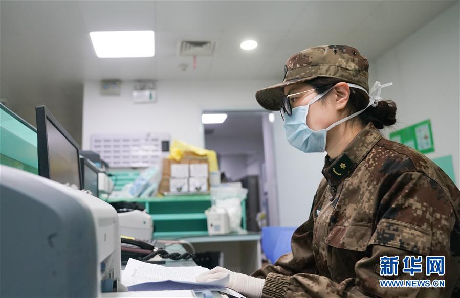 （新華全媒頭條&middot;圖文互動）（22）萬眾一心迎挑戰 眾志成城戰疫情&mdash;&mdash;全國總動員打響疫情防控阻擊戰紀實